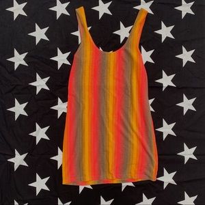 Rainbow body con Urban Outfitters dress